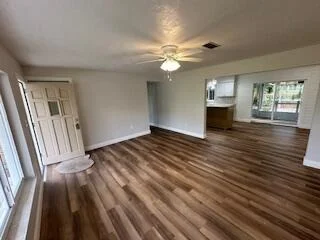 Photo of 925 Temple Drive