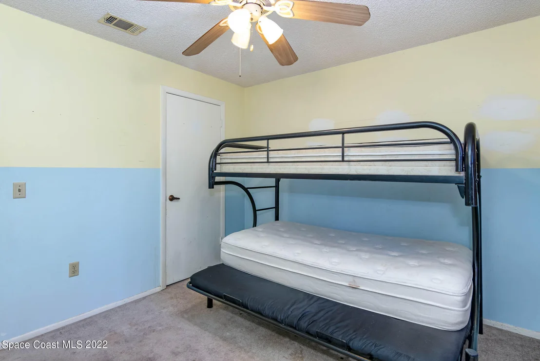 Photo of 1060 Emerald Road SE