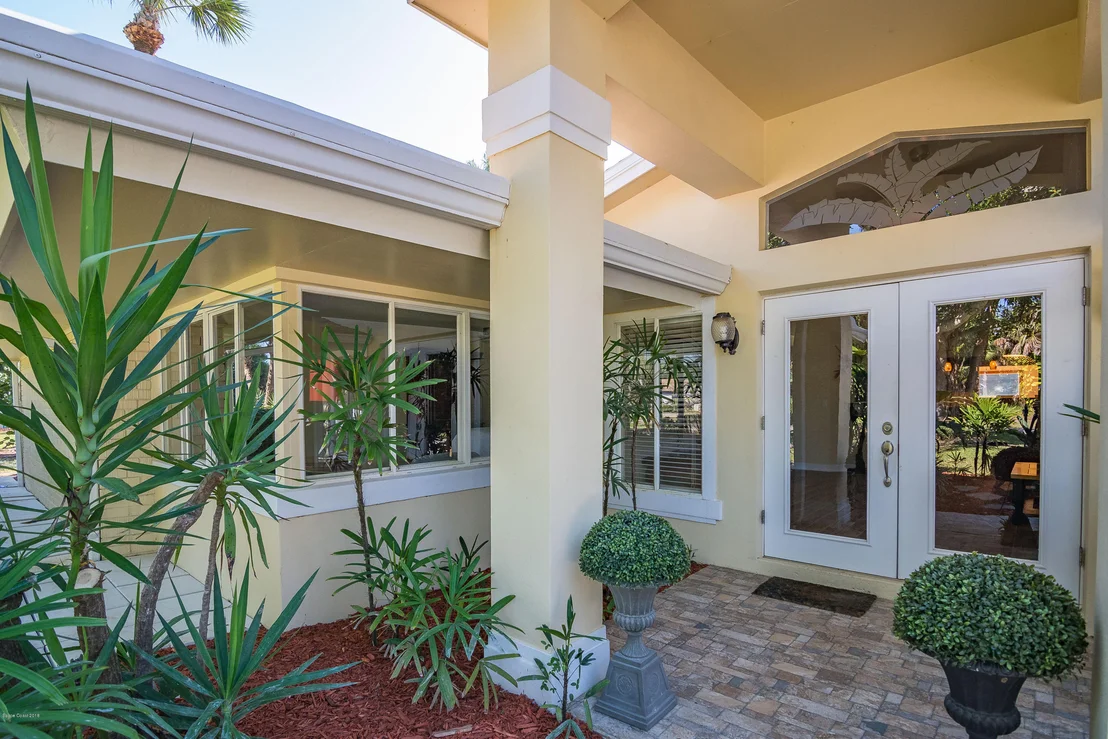 Photo of 413 Sunset Boulevard
