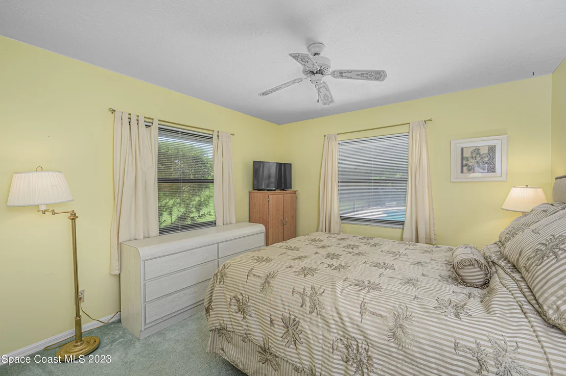 Photo of 1490 56th Square E