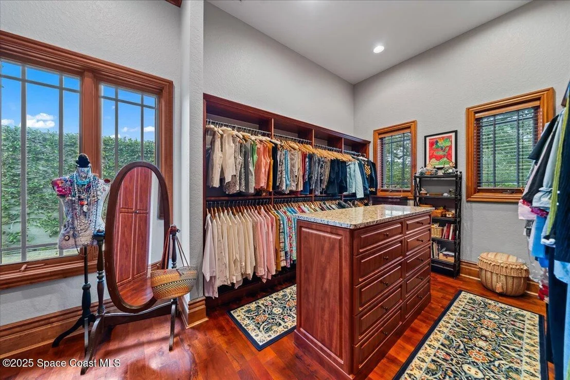 Photo of 586 Wethersfield Place