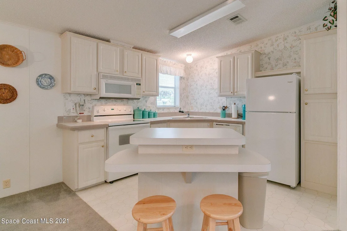 Photo of 7565 Blackhawk Road