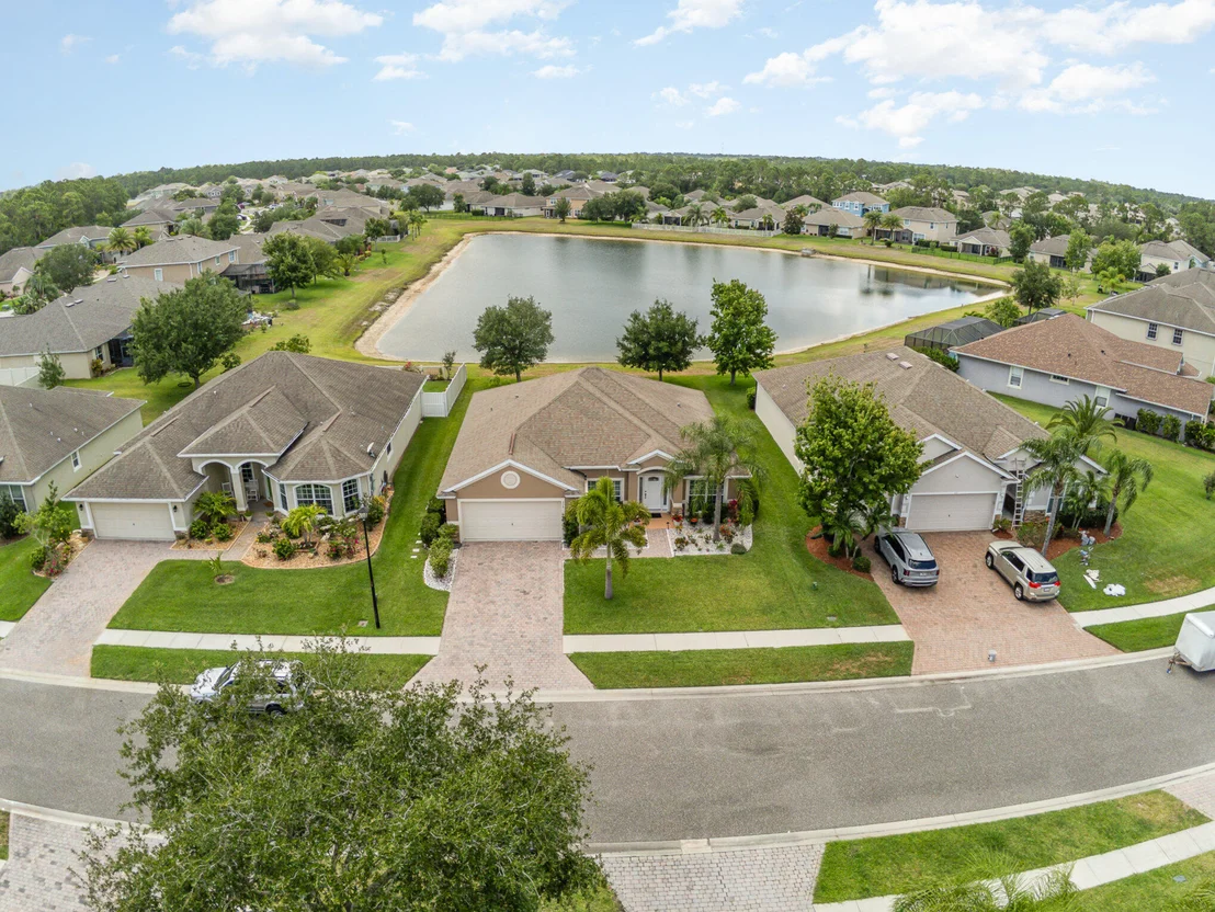 Photo of 325 Abernathy Circle