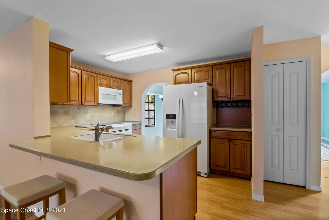 Photo of 942 Pineland Drive