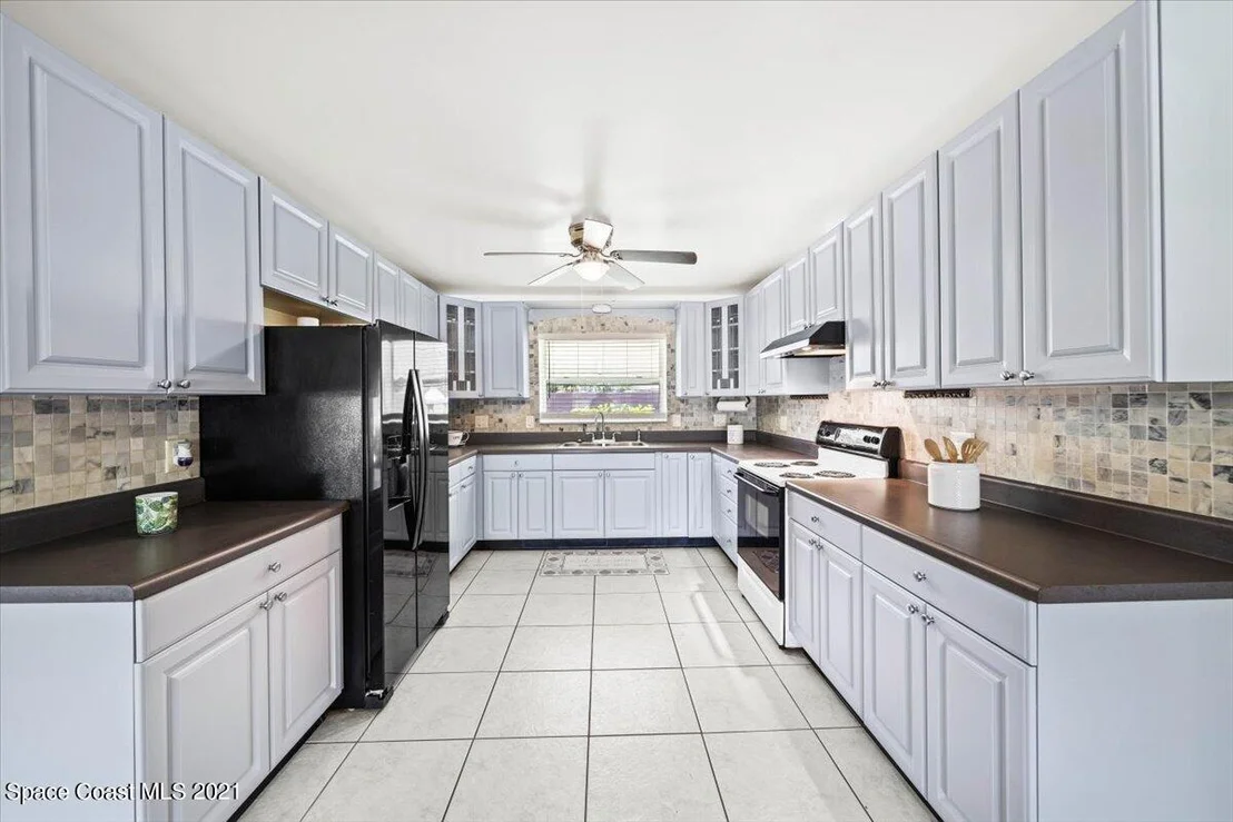 Photo of 1805 Cedarwood Drive