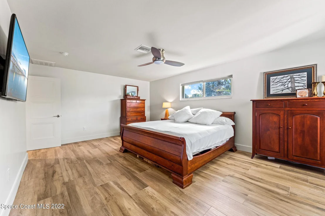 Photo of 200 Oak Street