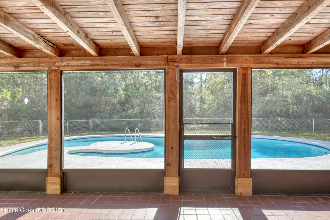 Photo of 2502 Meadow Lane