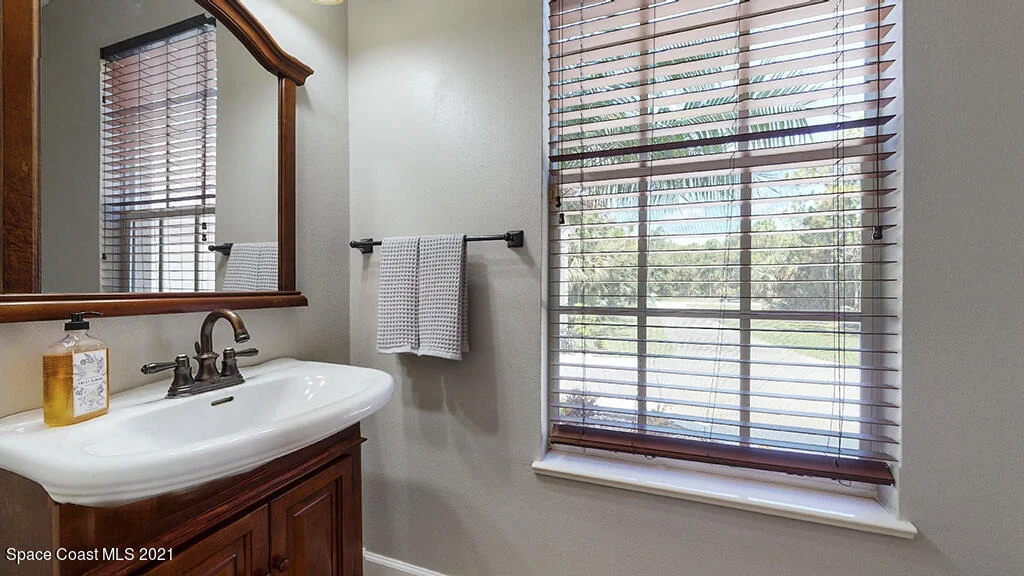 Photo of 5545 Willoughby Drive