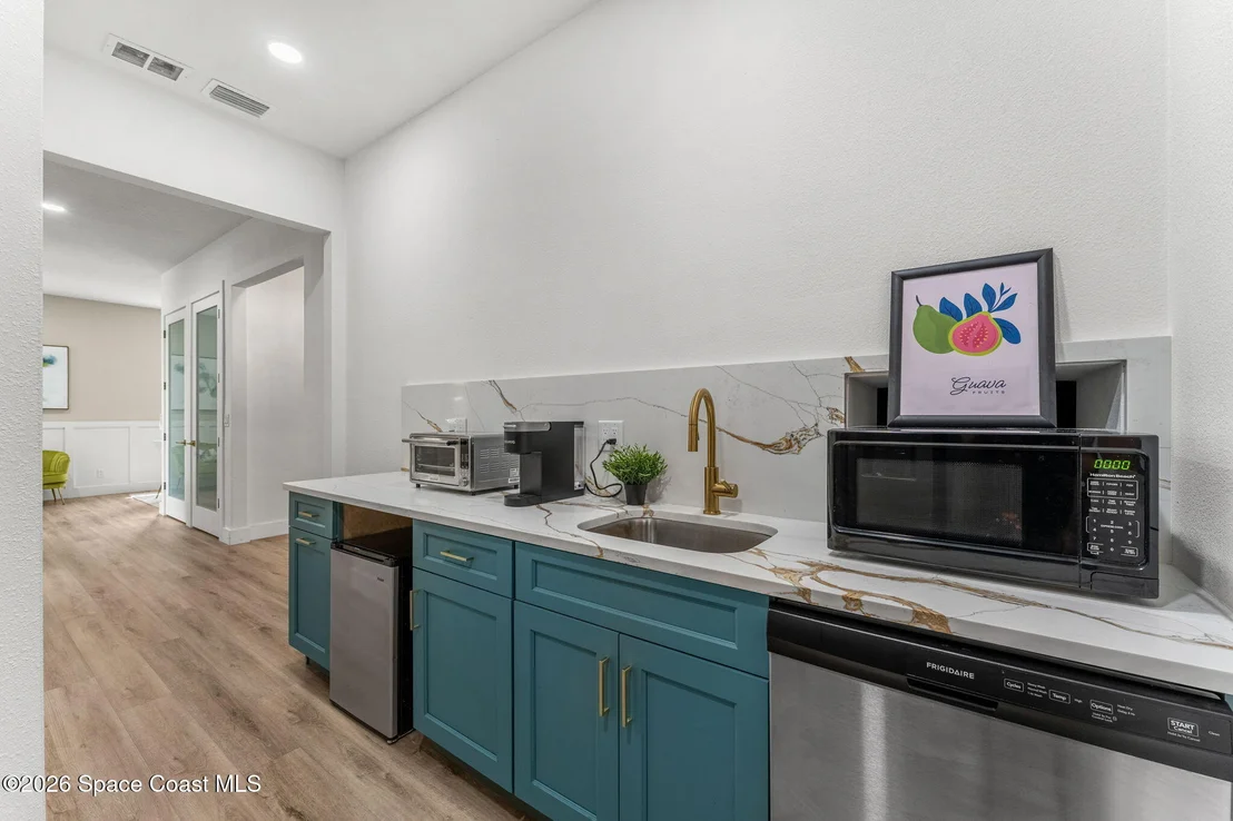 Photo of 1457 Guava Avenue