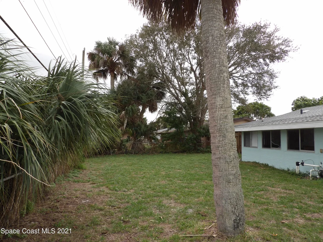 Photo of 797 Bianca Drive NE