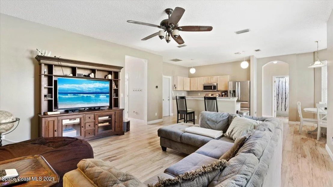 Photo of 964 Shaw Circle