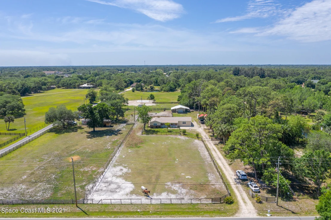 Photo of 3635 Hield Road