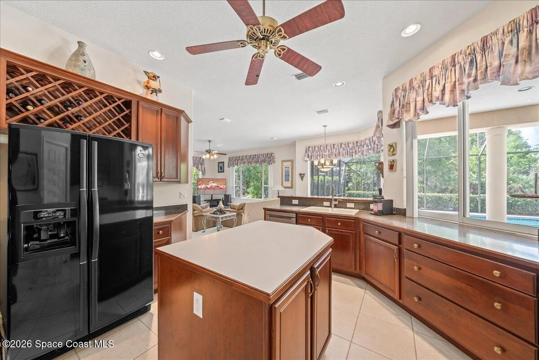 Photo of 4693 Canard Road