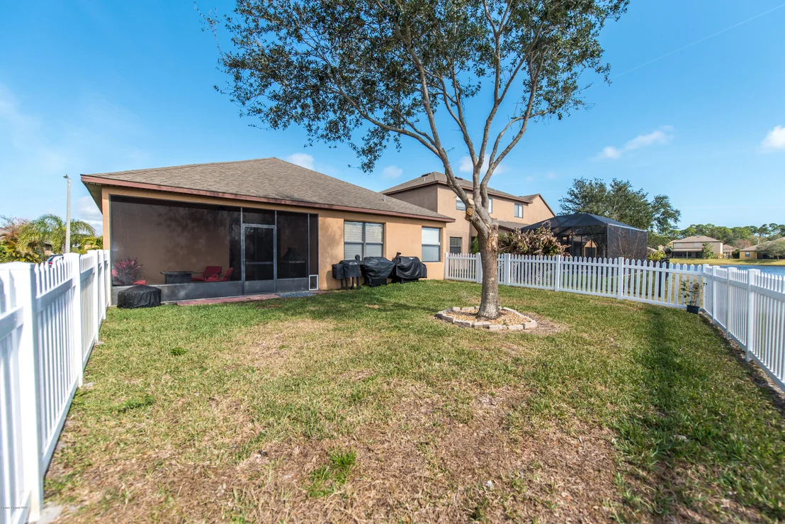 Photo of 1135 Bolle Circle