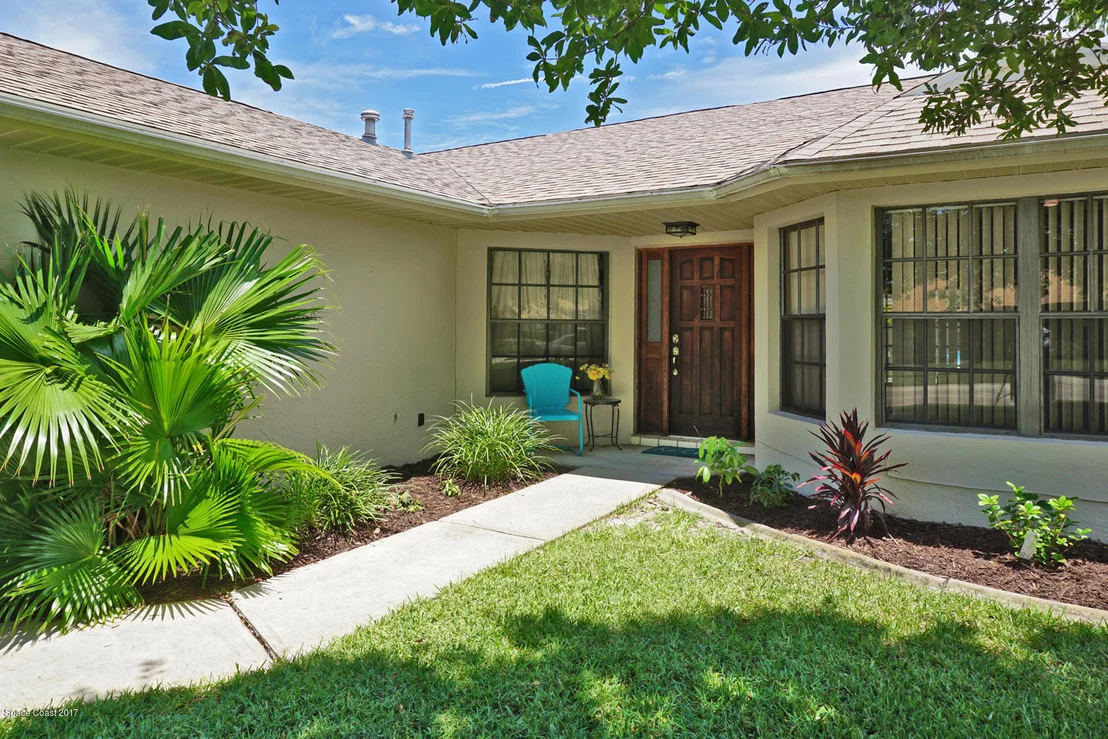 Photo of 3565 Finch Drive