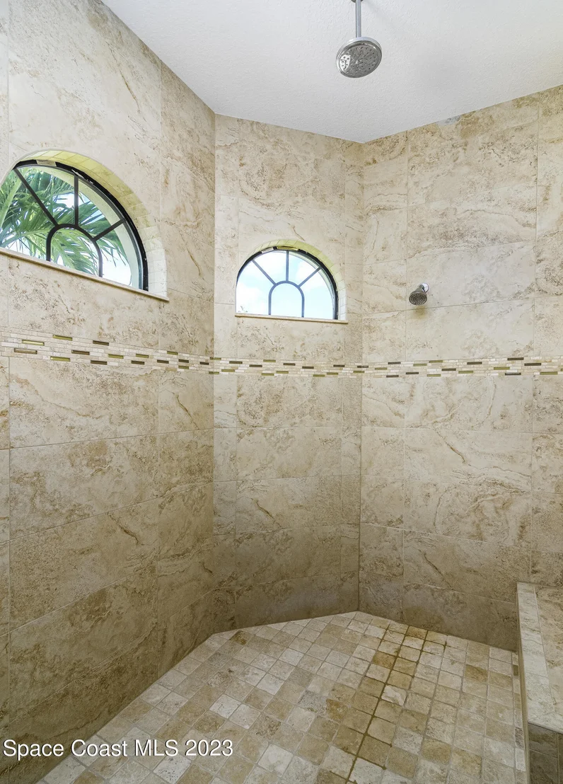 Photo of 814 Lorenza Place