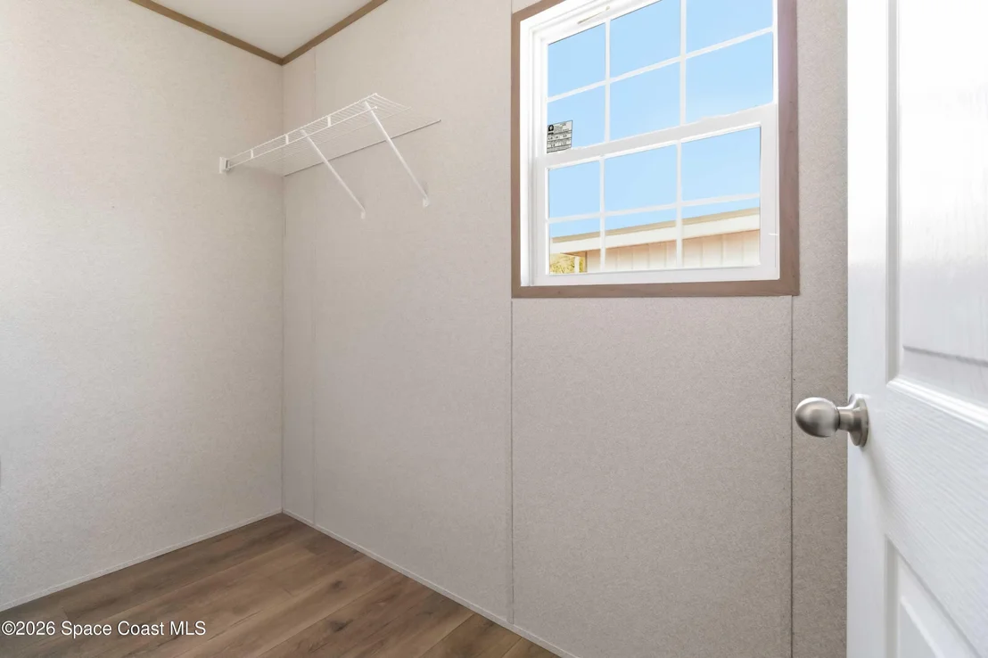 Photo of 6989 Dahlia Drive