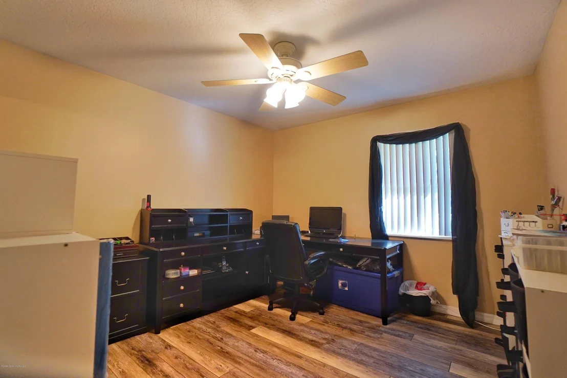 Photo of 440 N Burnett Road