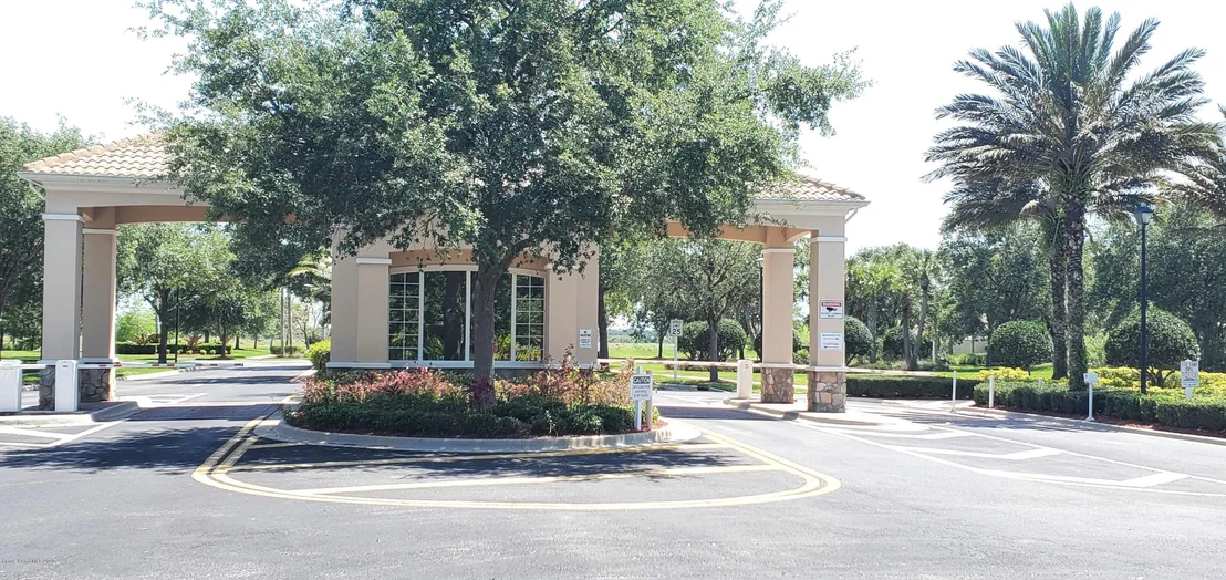 Photo of 3434 Hyperion Way SE