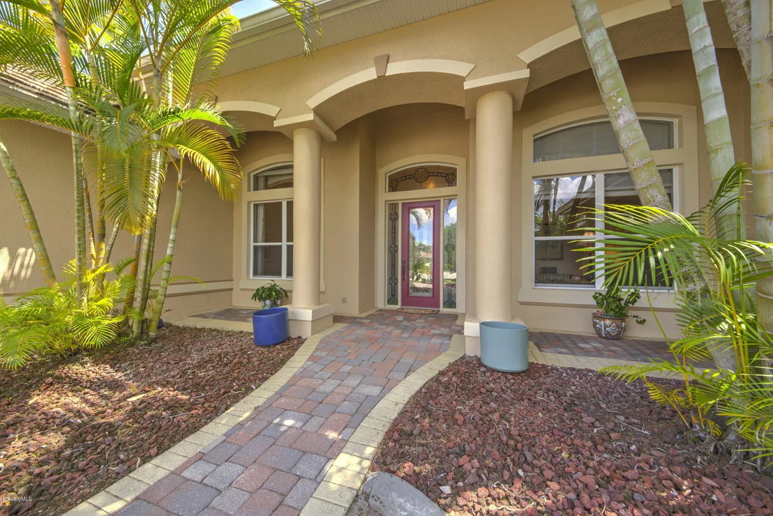 Photo of 8317 Cromwell Place
