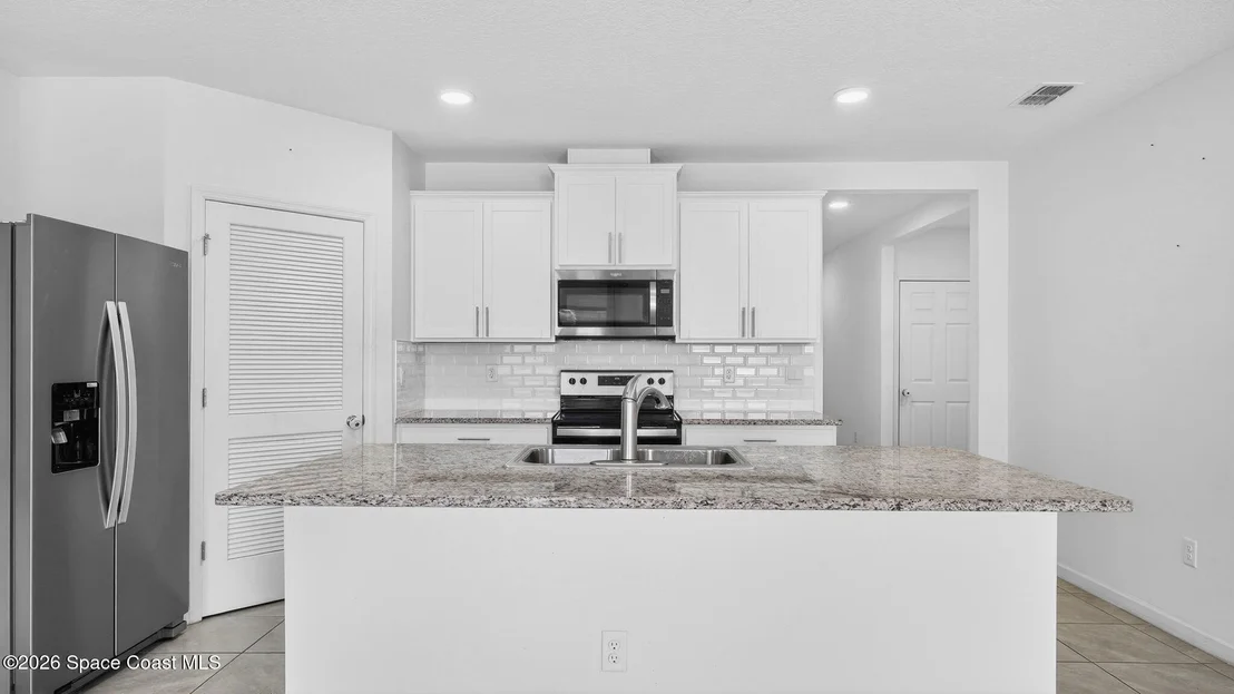 Photo of 7114 Topaz Drive