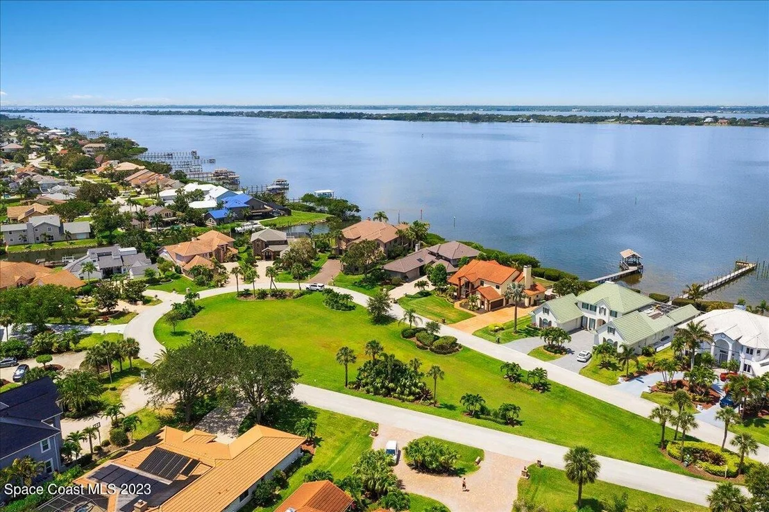 Photo of 544 Lanternback Island Drive