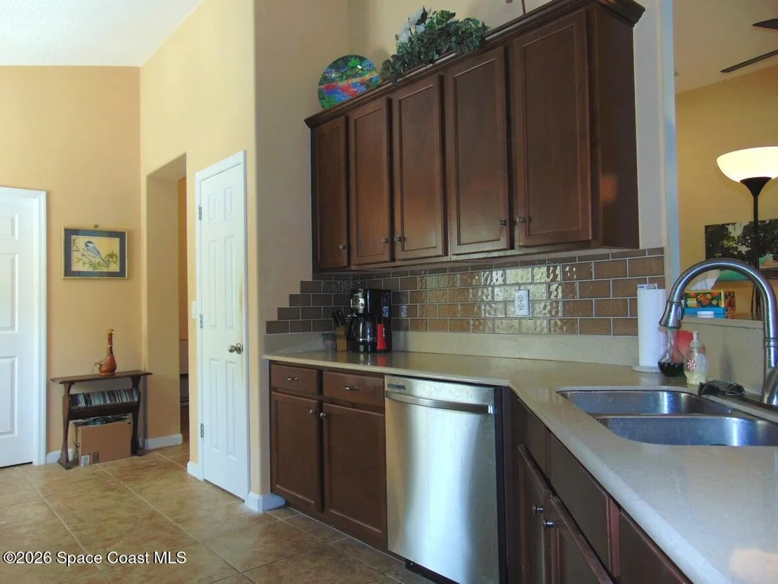 Photo of 1540 Corbett Lane