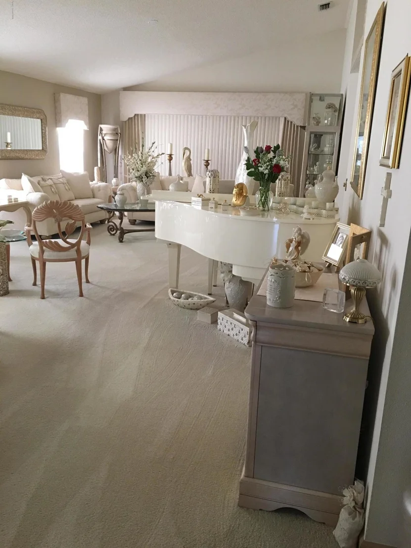 Photo of 3958 Saint Armens Circle