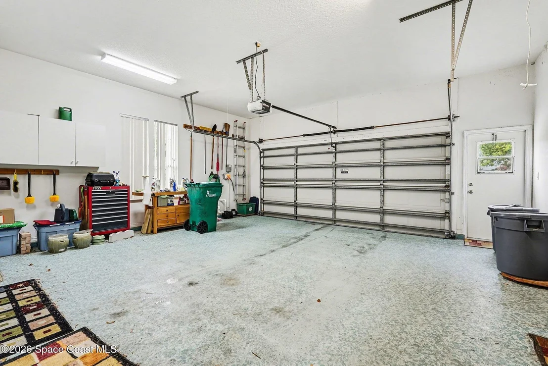 Photo of 981 Victoria Place