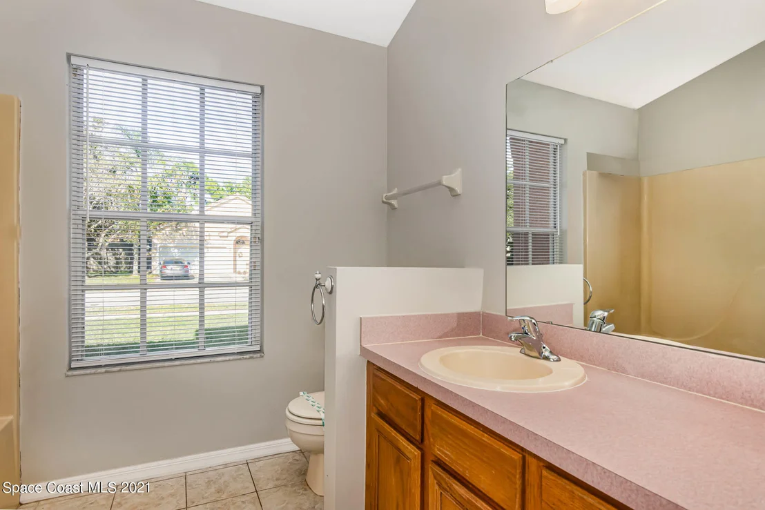 Photo of 817 Emerald Way