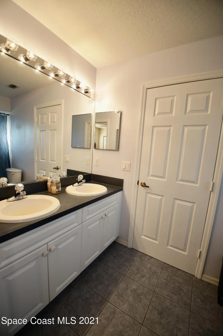Photo of 6439 53rd Circle
