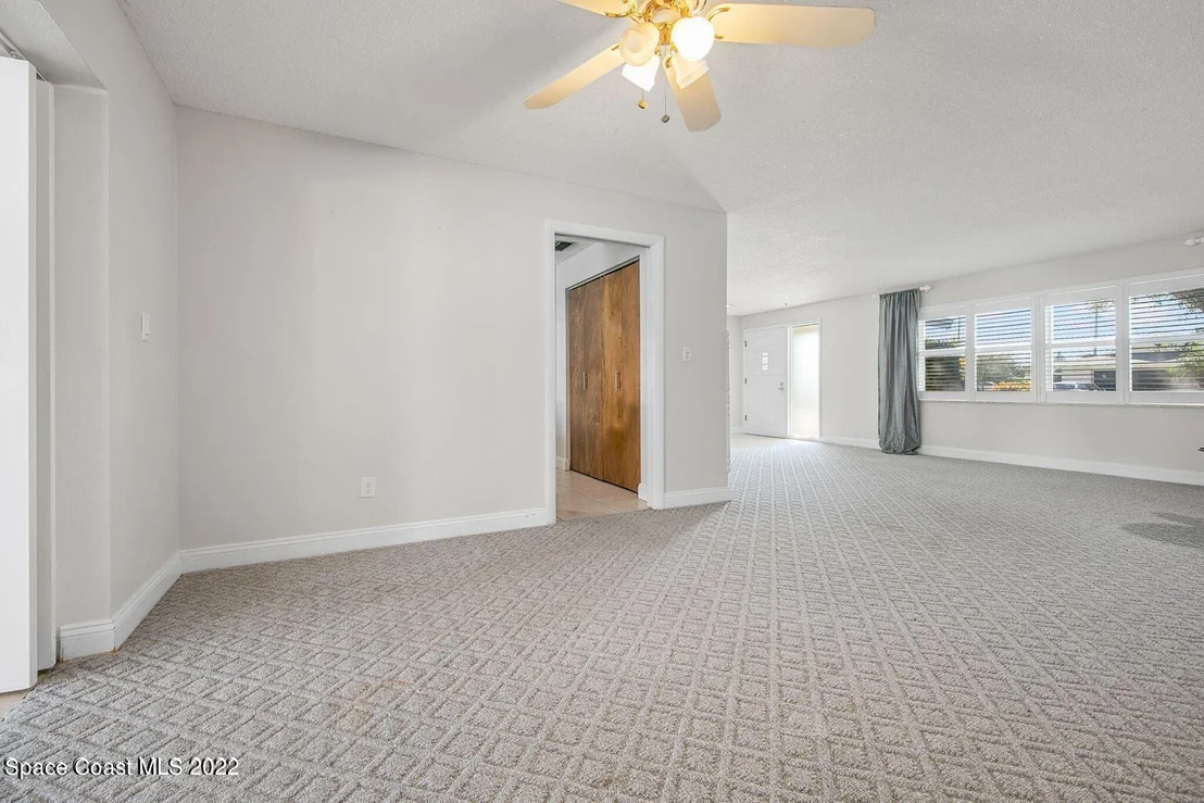 Photo of 304 Dorset Drive