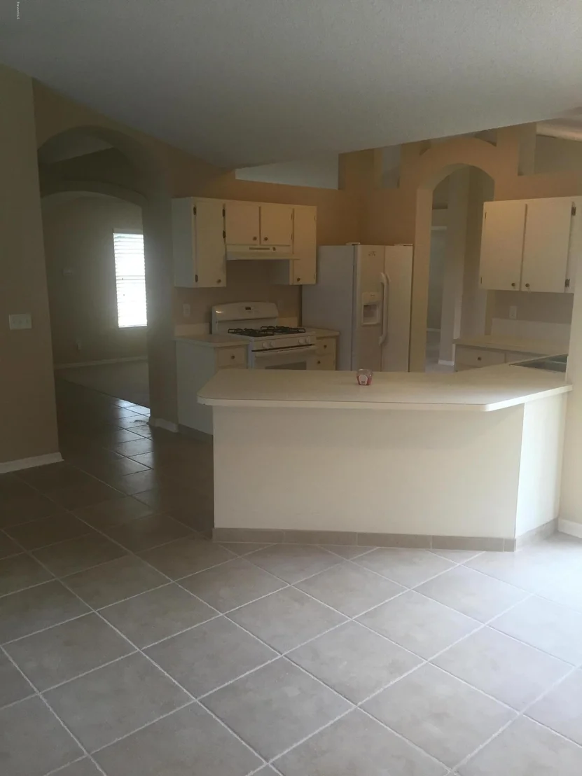 Photo of 823 Topaz Drive