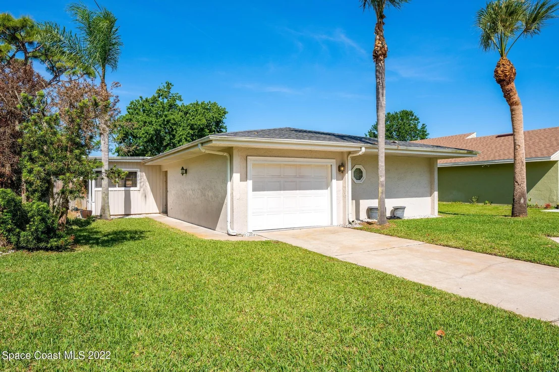 Photo of 307 Myrtlewood Road