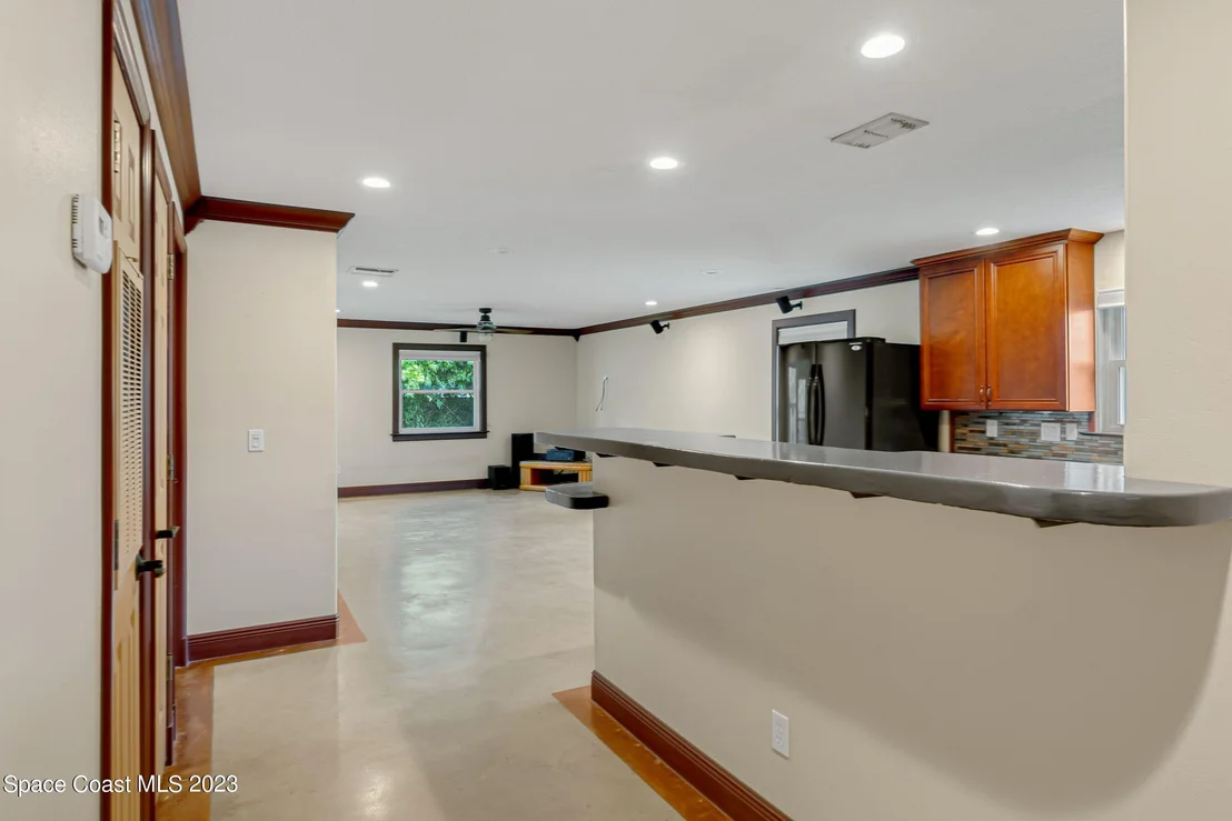 Photo of 1718 Bruman