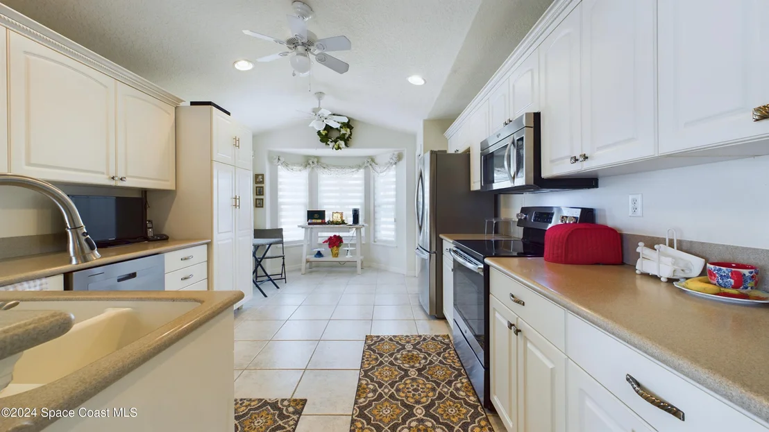 Photo of 2405 Addington Circle