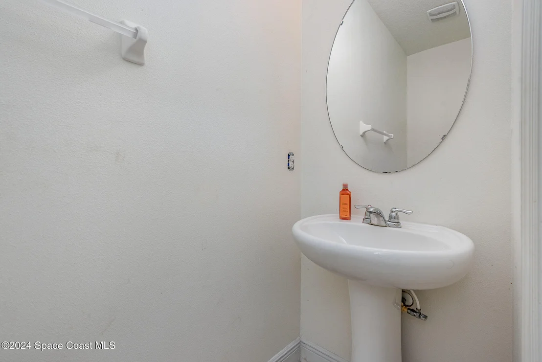 Photo of 2675 Falcon Lane