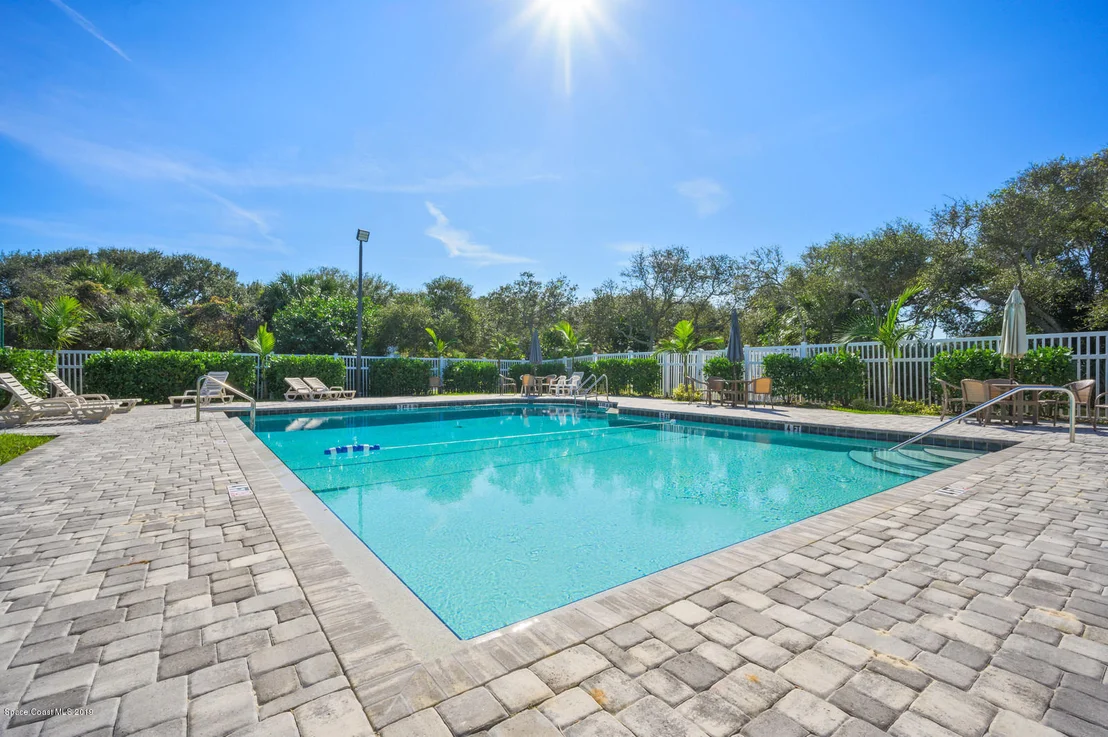 Photo of 393 Peregrine Drive