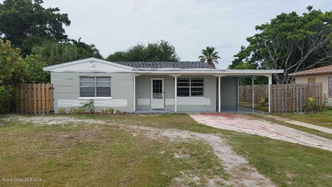 Photo of 900 Wisteria Drive