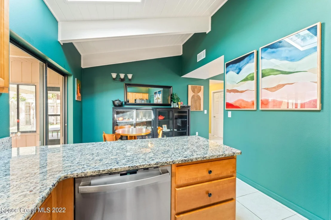 Photo of 307 Myrtlewood Road