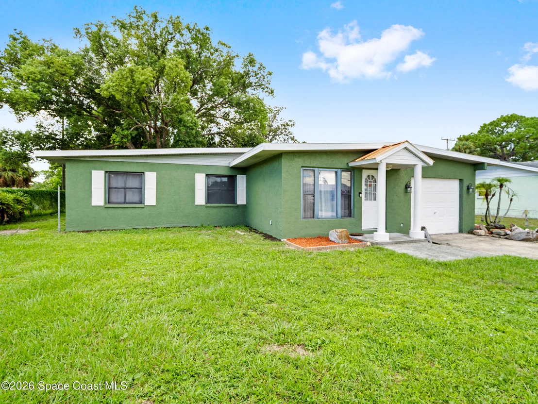 Photo of 1209 Vanderbilt Lane