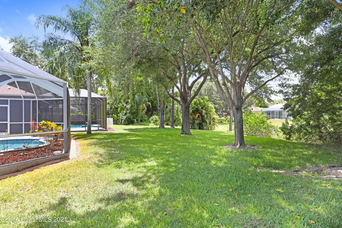 Photo of 865 Villa Drive