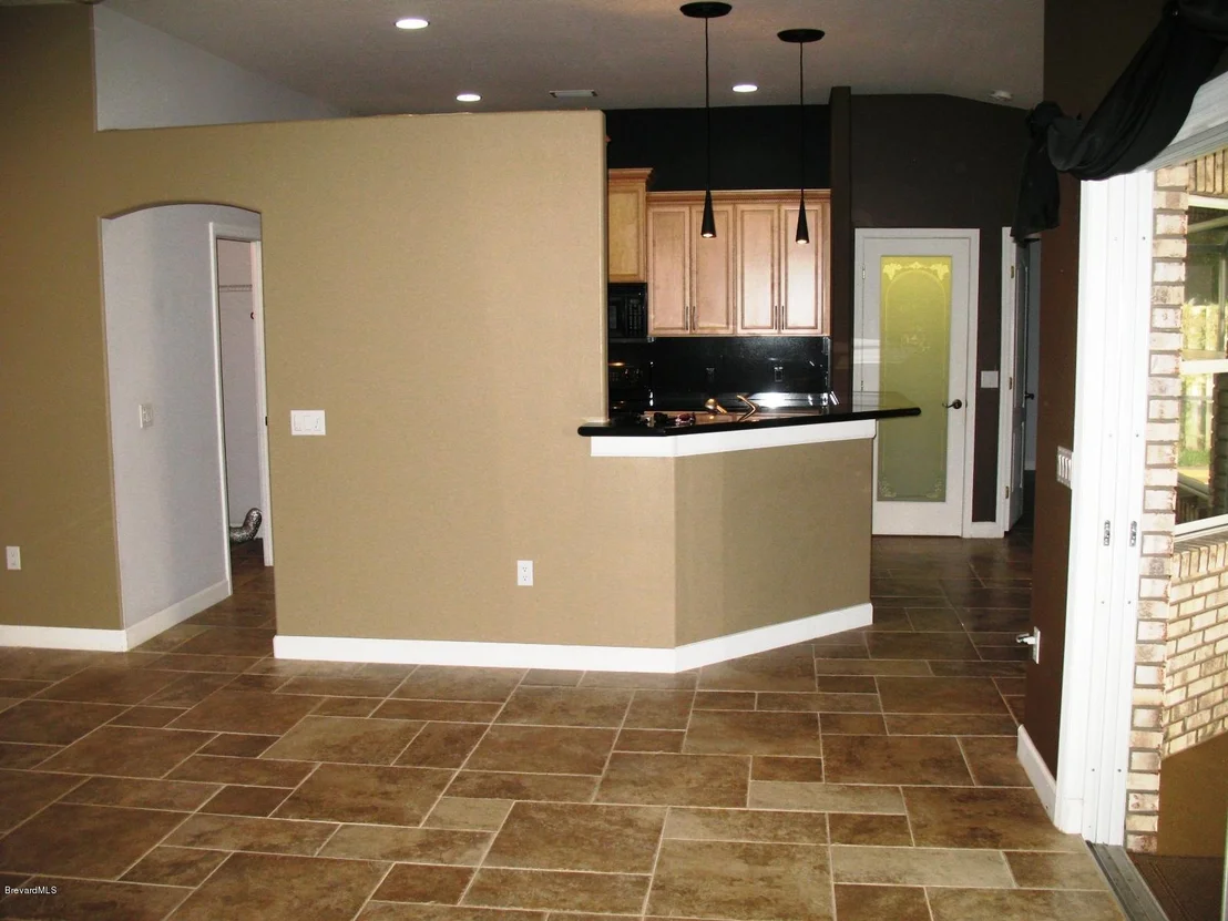 Photo of 2426 Oakcrest Lane