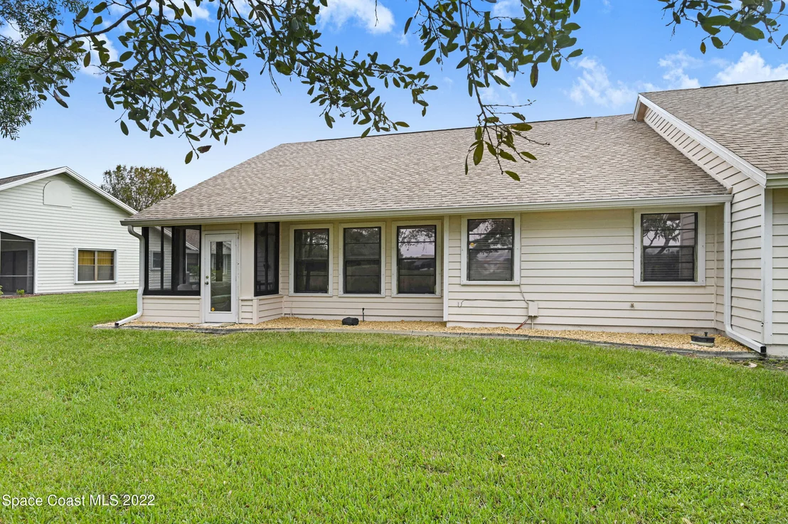 Photo of 820 Ridge Lake Drive