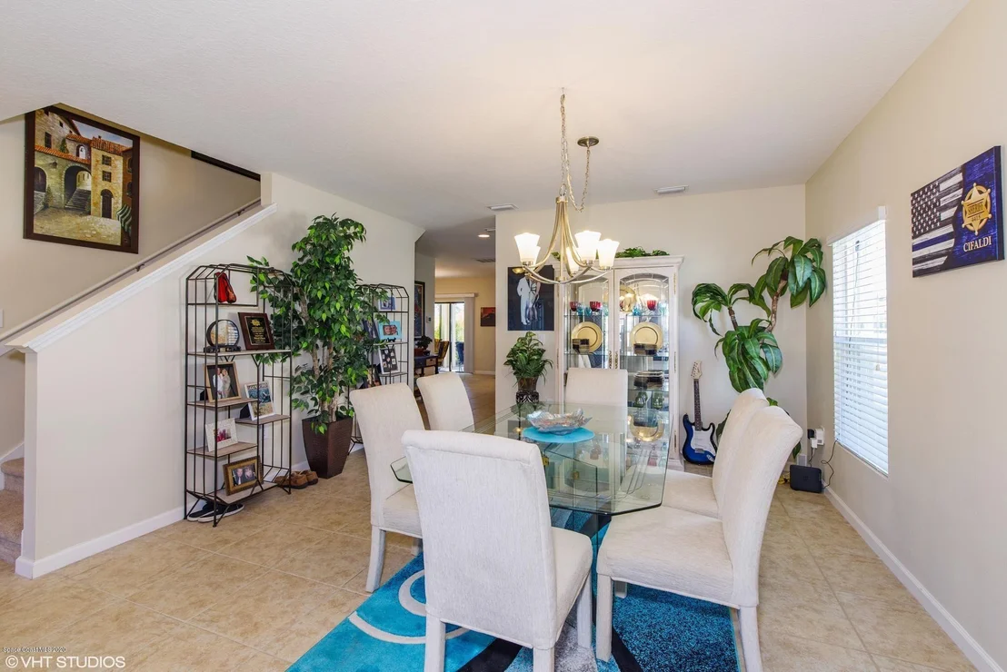 Photo of 520 Trymore Drive SE
