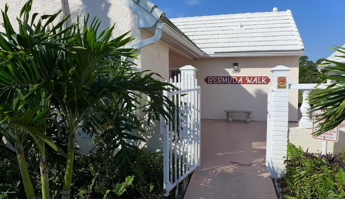 Photo of 1277 Goldenrod Circle NE