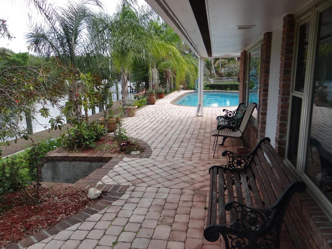 Photo of 1021 Sunswept Road NE