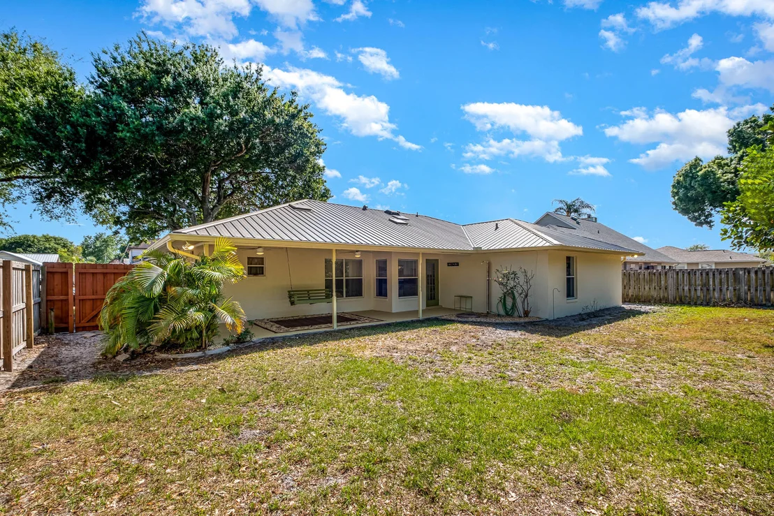 Photo of 890 Spirea Drive
