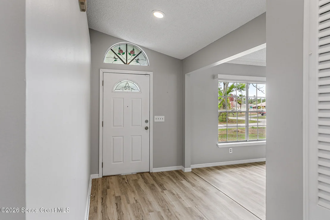 Photo of 220 Lanack Road SE