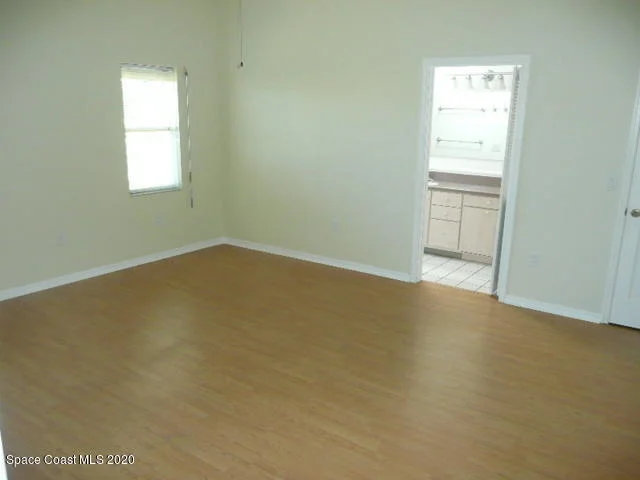 Photo of 1084 S Fork Circle